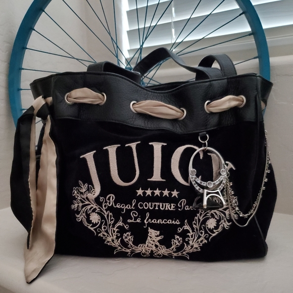 Juicy Couture Handbags - Juicy Counture Black Diamond Purse